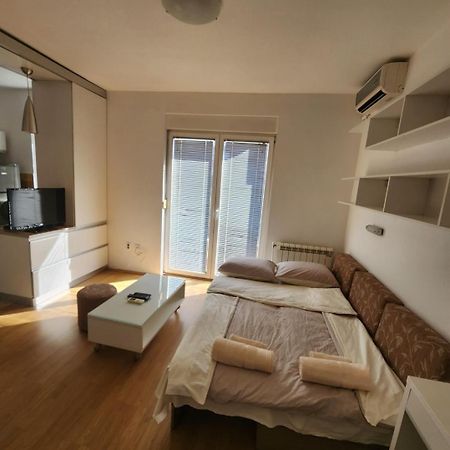 Roko Apartments Üsküp Dış mekan fotoğraf